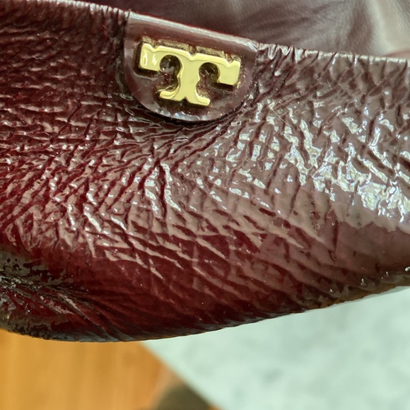 TORY BURCH Travel “T” Crinkle Ballet shoe #31158203 in Oxblood color Size 8.5 M - Picture 4 of 11